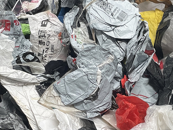 金双联纸塑分离机解决快递袋再生问题